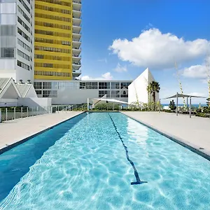 Ultiqa Air On Broadbeach Aparthotel