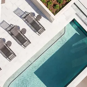 Vue Broadbeach - Official Resort